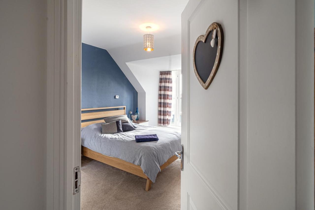 Modern Townhouse - Sleeps Up To 6 Apartment Maidenhead Exterior photo